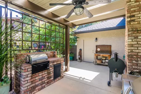 2530 Templeton Dr, Redding, CA 96002 photo 33