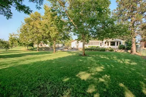 7023 Riverside Dr, Redding, CA 96001 photo 18