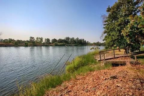 7023 Riverside Dr, Redding, CA 96001 photo 15