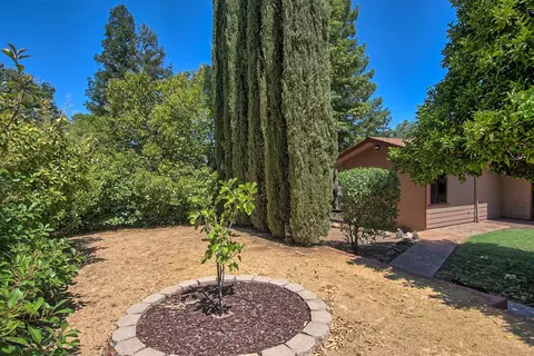 1196 Almond Ave, Redding, CA 96001 photo 50