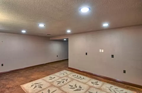 1196 Almond Ave, Redding, CA 96001 photo 32