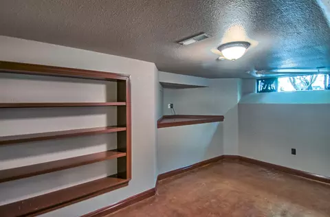 1196 Almond Ave, Redding, CA 96001 photo 39