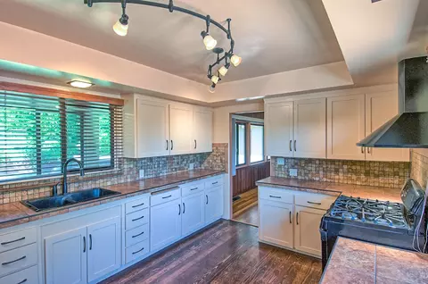 1196 Almond Ave, Redding, CA 96001 photo 9