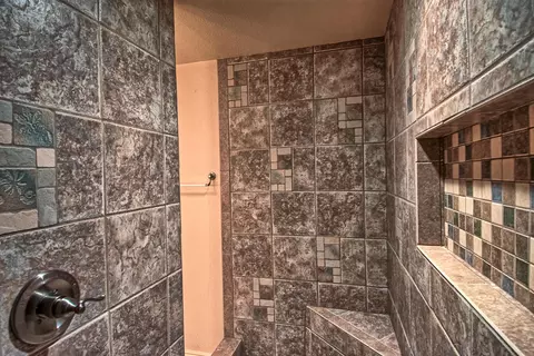 1196 Almond Ave, Redding, CA 96001 photo 37