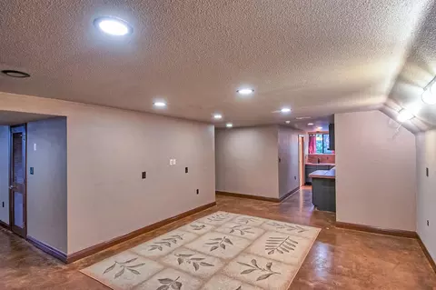 1196 Almond Ave, Redding, CA 96001 photo 31