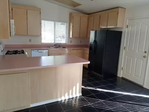873 Spaniel Dr, Redding, CA 96003 photo 3