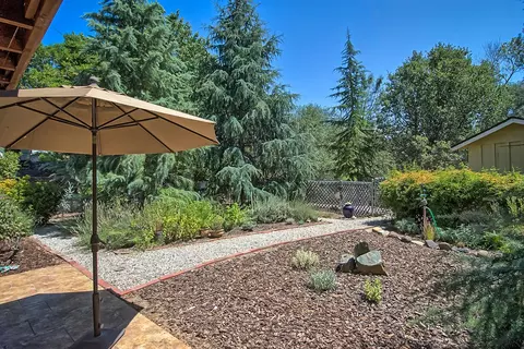 755 Cascade Ct, Redding, CA 96001 photo 28