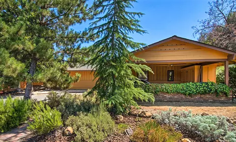 755 Cascade Ct, Redding, CA 96001 photo 1