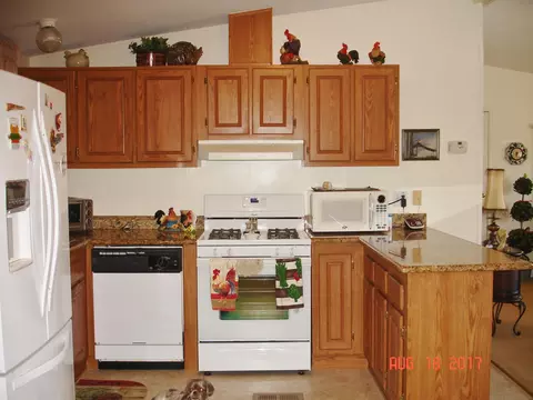4562 Hickory Trl, Redding, CA 96003 photo 9