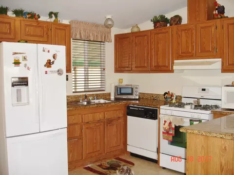 4562 Hickory Trl, Redding, CA 96003 photo 2