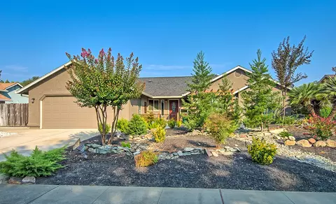2620 Evergreen Way, Redding, CA 96001 photo 1