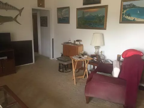 1652 Riviera Dr, Redding, CA 96001 photo 2