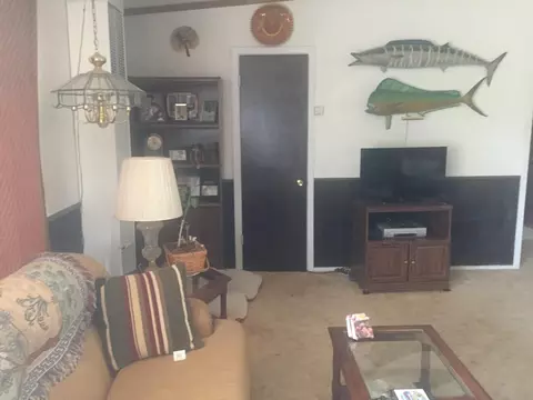 1652 Riviera Dr, Redding, CA 96001 photo 5