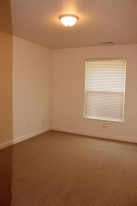 653 Yolla Bolly Trl, Redding, CA 96003 photo 8
