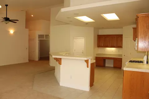 653 Yolla Bolly Trl, Redding, CA 96003 photo 3