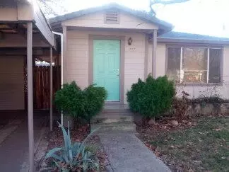 737 Coronado St, Redding, CA 96003 photo 2