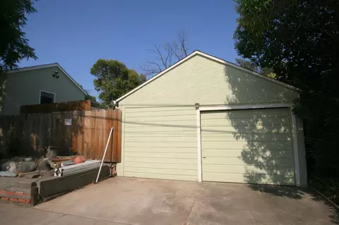2365 North St, Redding, CA 96001 photo 3