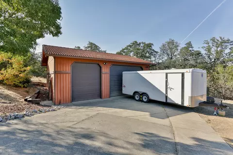 2680 Starlight Blvd, Redding, CA 96001 photo 2