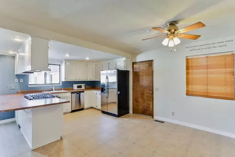 2680 Starlight Blvd, Redding, CA 96001 photo 5