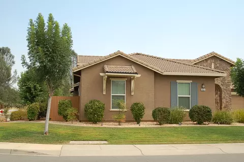 4401 Chinook Dr, Redding, CA 96002 photo 4