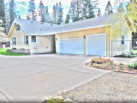 37192 Serpentine Ln, Burney, CA 96013 photo 4