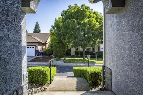 354 Bountiful Path, Redding, CA 96003 photo 3