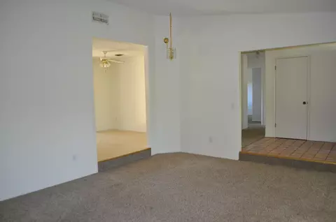 3985 Oro St, Redding, CA 96001 photo 5