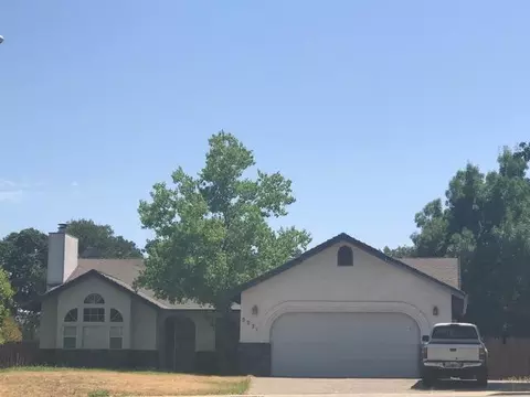 5271 Mica Ct, Redding, CA 96003 photo 2