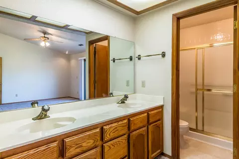 4446 Tralee Ln, Redding, CA 96001 photo 8