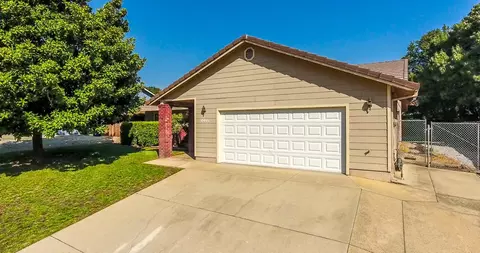 4446 Tralee Ln, Redding, CA 96001 photo 15