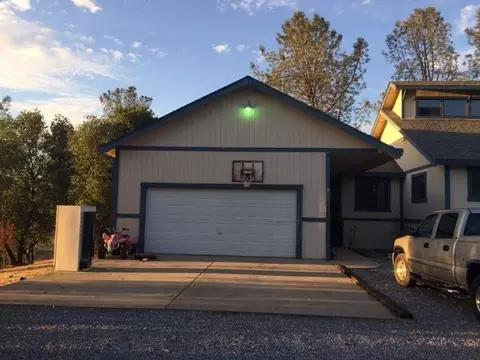 21339 Lela Ln, Redding, CA 96003 photo 1