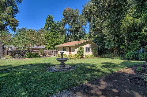 222 Wilshire Dr, Redding, CA 96002 photo 37