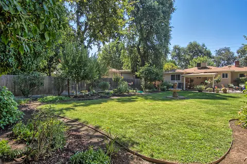 222 Wilshire Dr, Redding, CA 96002 photo 38