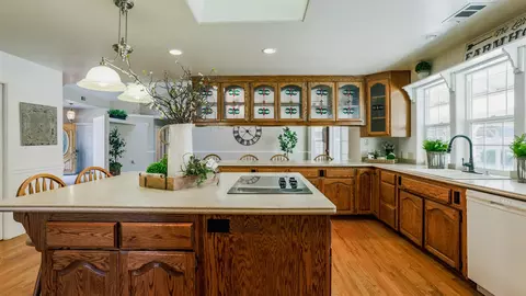 21861 Tranquil Ln, Anderson, CA 96007 photo 1