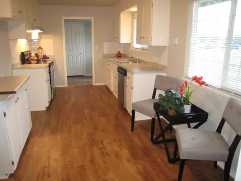 3431 Topaz, Redding, CA 96002 photo 5