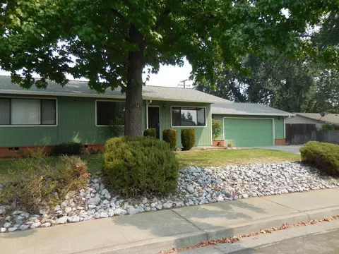 6855 Irving Rd, Redding, CA 96001 photo 6