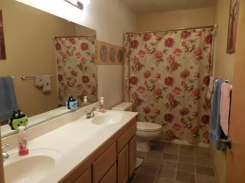 6855 Irving Rd, Redding, CA 96001 photo 9