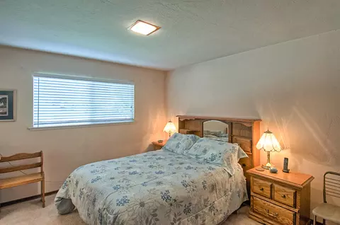 657 Gary Ct, Redding, CA 96002 photo 17