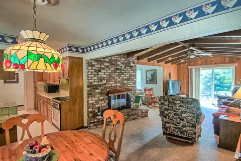 657 Gary Ct, Redding, CA 96002 photo 13