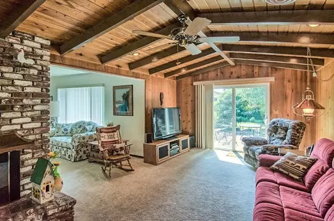 657 Gary Ct, Redding, CA 96002 photo 7