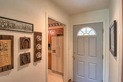 657 Gary Ct, Redding, CA 96002 photo 6