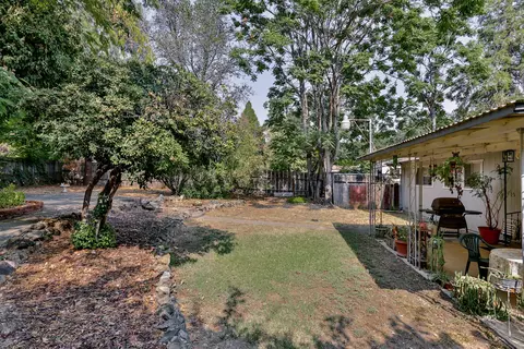 2530 S Waverly Ave, Redding, CA 96001 photo 35