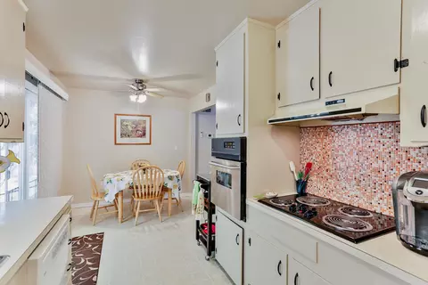 2530 S Waverly Ave, Redding, CA 96001 photo 12