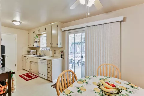 2530 S Waverly Ave, Redding, CA 96001 photo 9