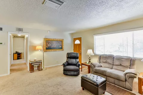 2530 S Waverly Ave, Redding, CA 96001 photo 6