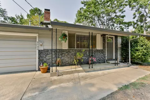2530 S Waverly Ave, Redding, CA 96001 photo 2