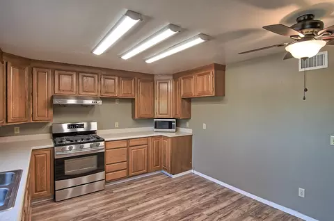 1313 Walnut Ave, Redding, CA 96001 photo 9