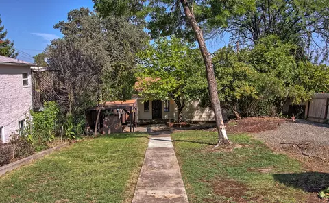 1313 Walnut Ave, Redding, CA 96001 photo 4
