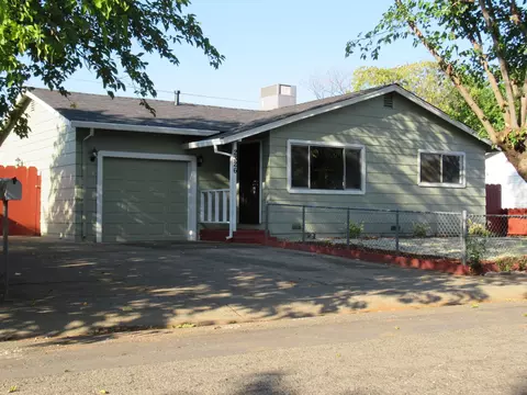 2326 Corona, Redding, CA 96002 photo 2