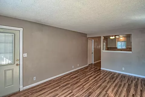 3584 Alta Mesa Dr, Redding, CA 96002 photo 3